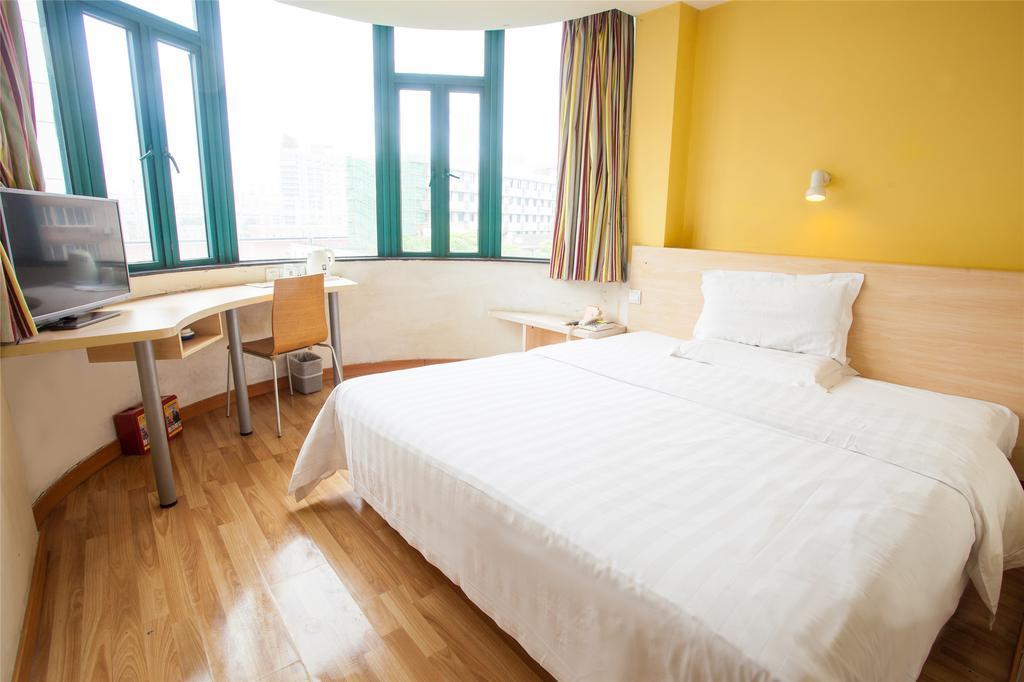 7Days Inn Xi'An Xiying Road Room photo
